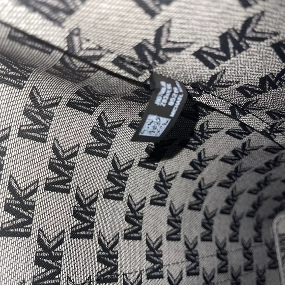 Michael Kors - Hadleigh Large Double Handle Leather Tote - Black - Picture 8 of 16